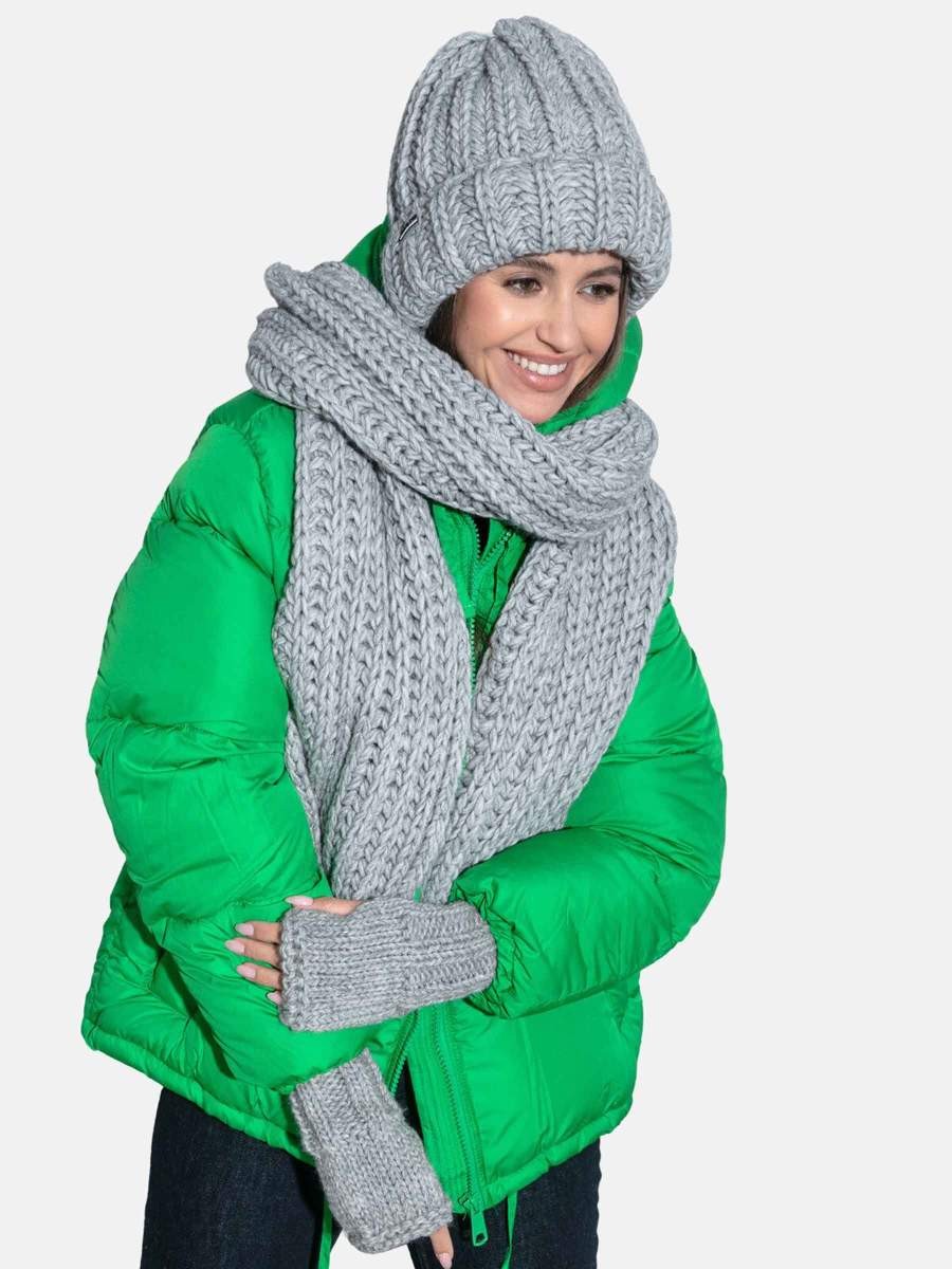 Czapka o grubym splocie chunky knit szara