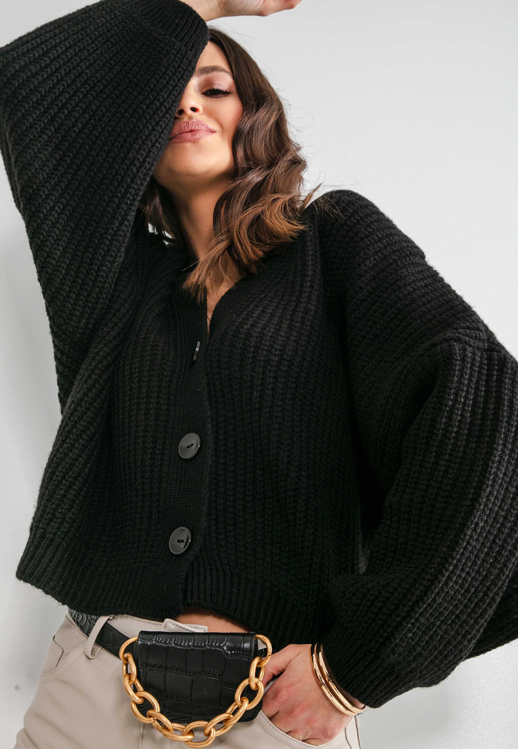 Zapinany sweter oversize czarny