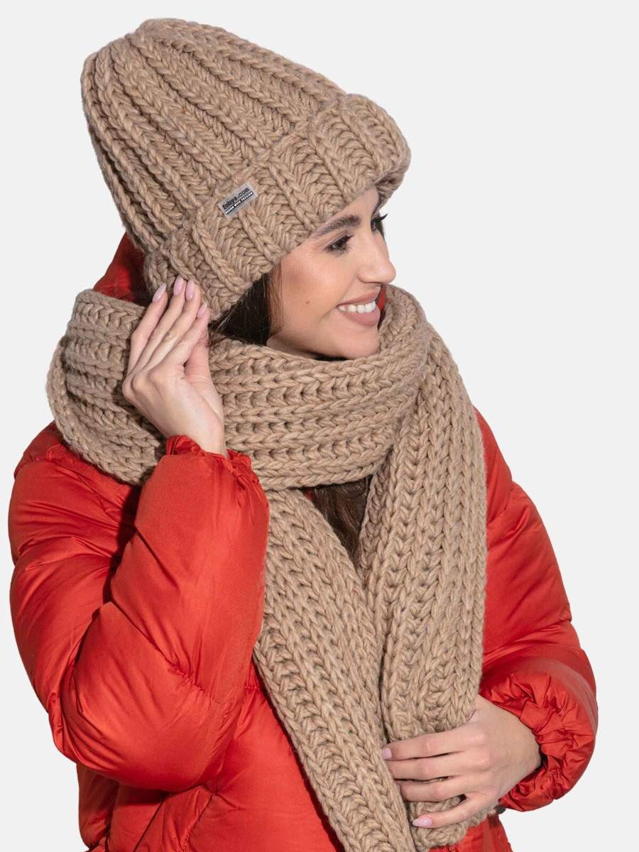 Czapka o grubym splocie chunky knit carmel