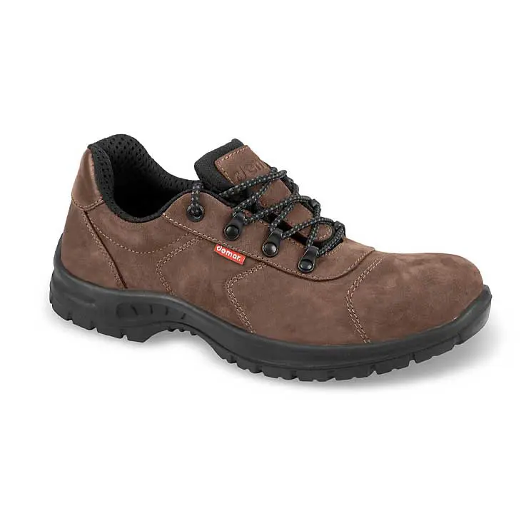 Buty męskie idealne na górskie wędrówki, zdobądź swoją parę wodoodpornych butów w sklepie online z odzieżą męską